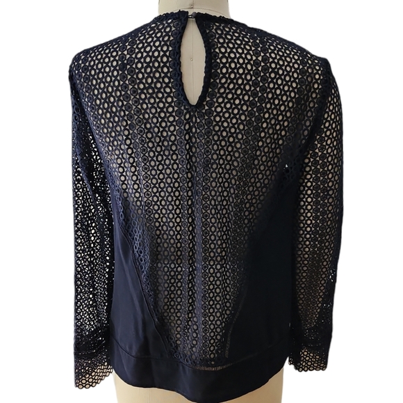 Andy & Lucy Navy Woven Guipure Lace Top - Size L - Picture 3 of 9
